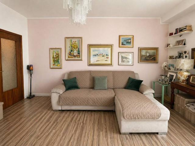 Appartamento in vendita a Monteleone - Santa Rosalia, Cagliari