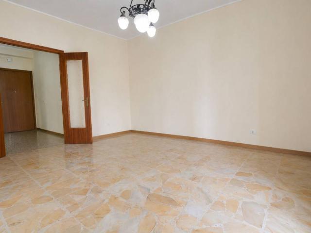 Appartamento in vendita a Quartiere del Sole, Cagliari