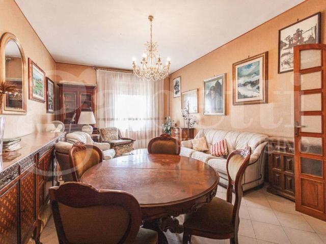 Appartamento in vendita a Is Mirrionis, Cagliari