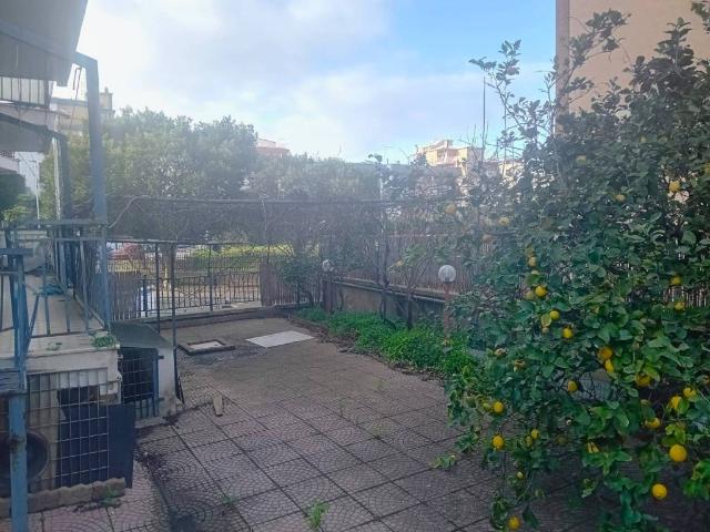 Appartamento in vendita a Genneruxi, Cagliari