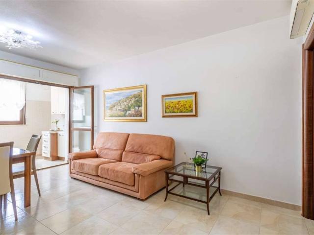 Appartamento in vendita a Villa Doloretta, Cagliari