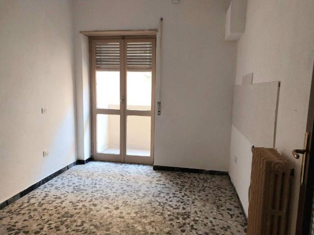 Appartamento in vendita a Bonaria, Cagliari