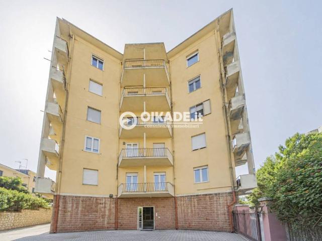 Appartamento in vendita a Bonaria, Cagliari