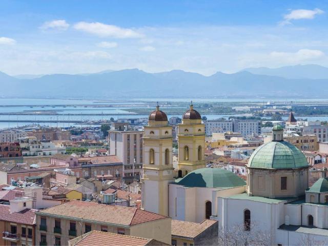 Appartamento in vendita a Castedd'e susu/Castello, Cagliari