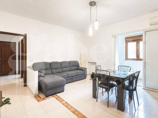 Appartamento in vendita a Is Mirrionis, Cagliari