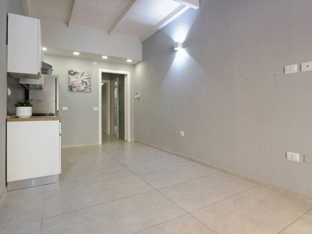Appartamento in vendita a Bonaria, Cagliari