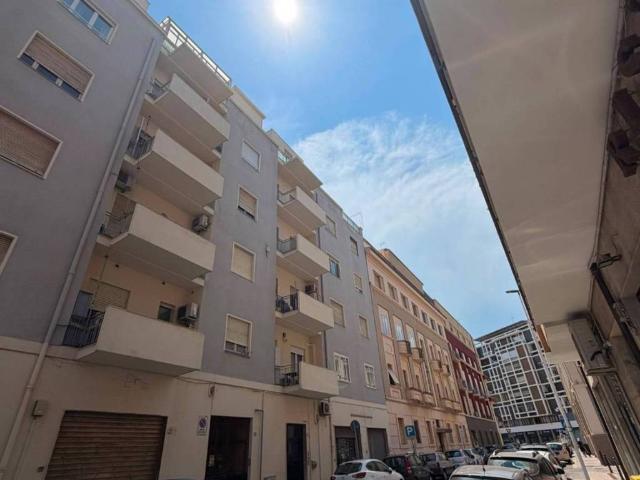 Appartamento in vendita a Bonaria, Cagliari