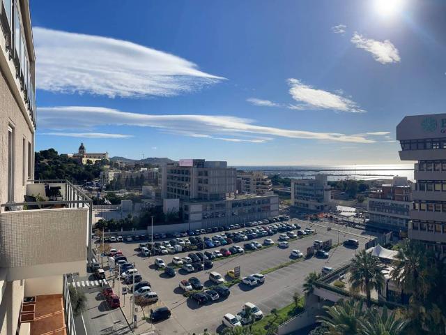 Appartamento in vendita a Bonaria, Cagliari