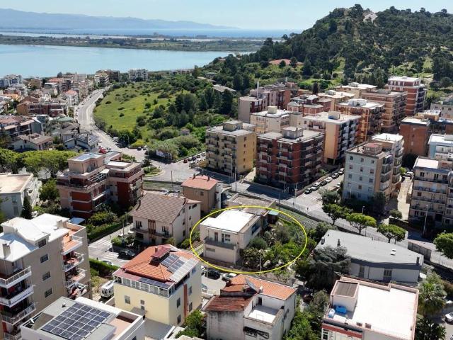 Appartamento in vendita a Genneruxi, Cagliari