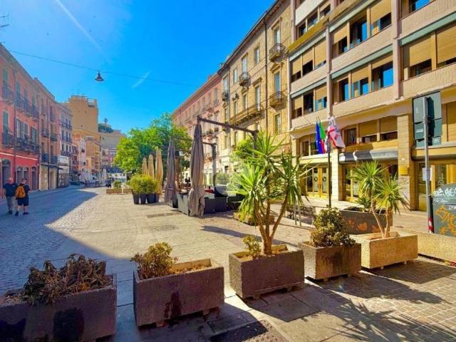 Appartamento in vendita a Stampaxi/Stampace, Cagliari