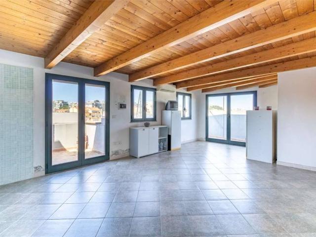 Appartamento in vendita a Monteleone - Santa Rosalia, Cagliari