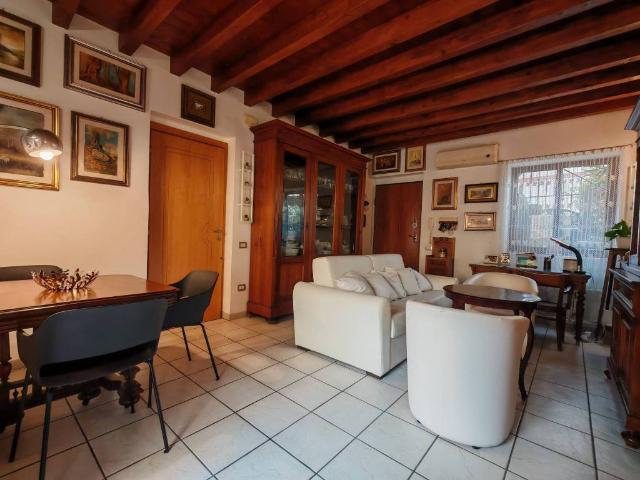 Appartamento in vendita a Monteleone - Santa Rosalia, Cagliari