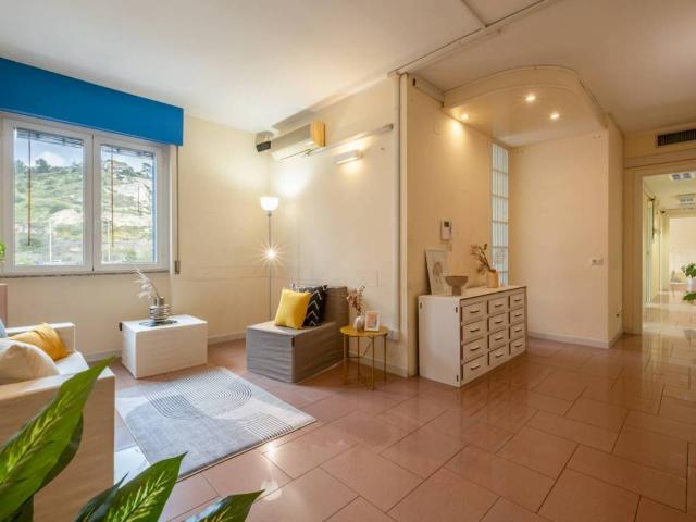 Appartamento in vendita a Monte Urpinu, Cagliari