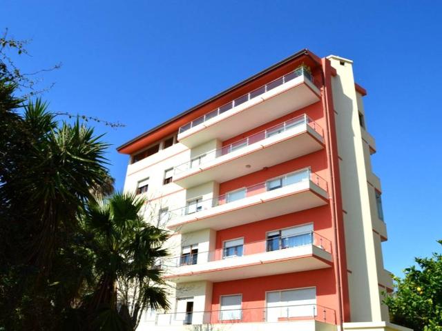 Appartamento in vendita a Bonaria, Cagliari