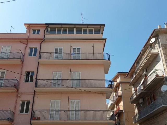Appartamento in vendita a Cagnano Varano, Foggia