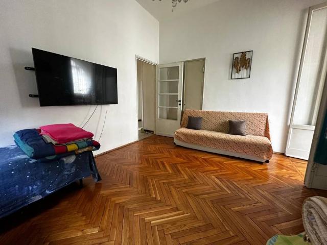 Appartamento in vendita a Cairate, Lombardia