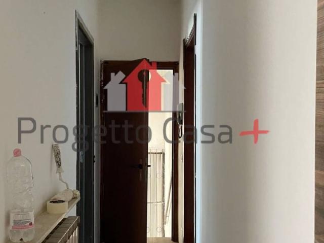 Appartamento in vendita a Cairate, Lombardia