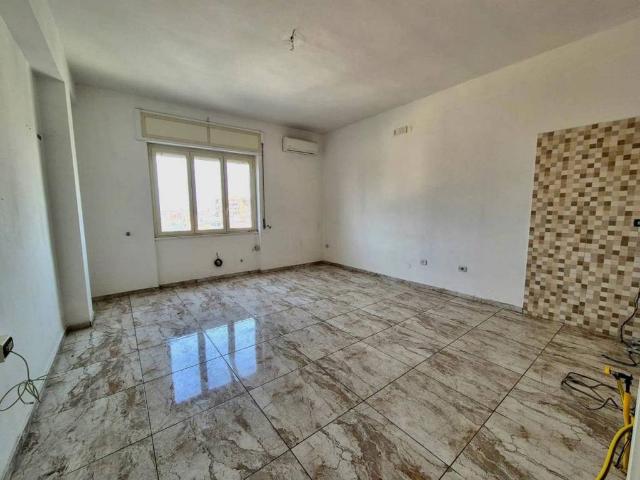 Appartamento in vendita a Caivano, Campania