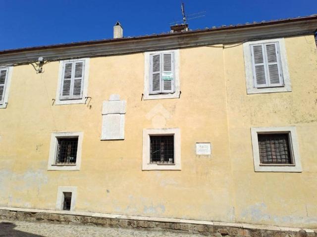 Appartamento in vendita a Calcata, Lazio