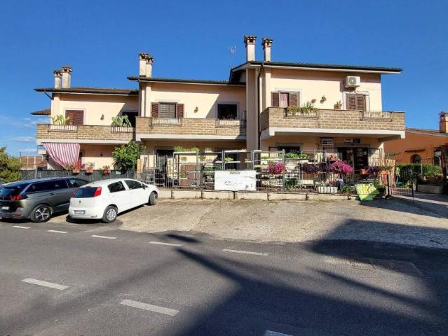 Appartamento in vendita a Calcata, Lazio