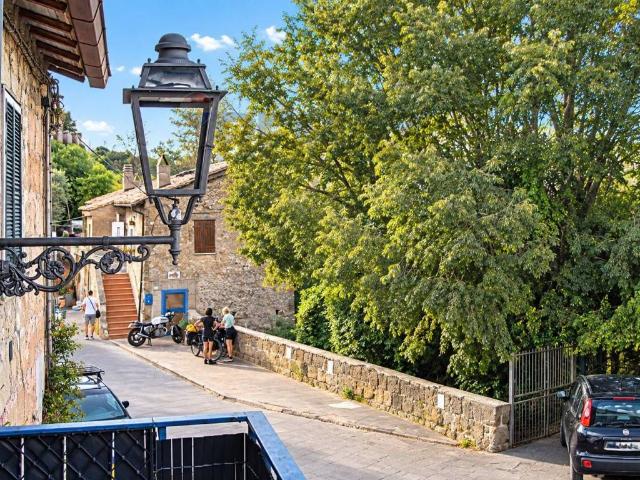 Appartamento in vendita a Calcata Vecchia, Calcata