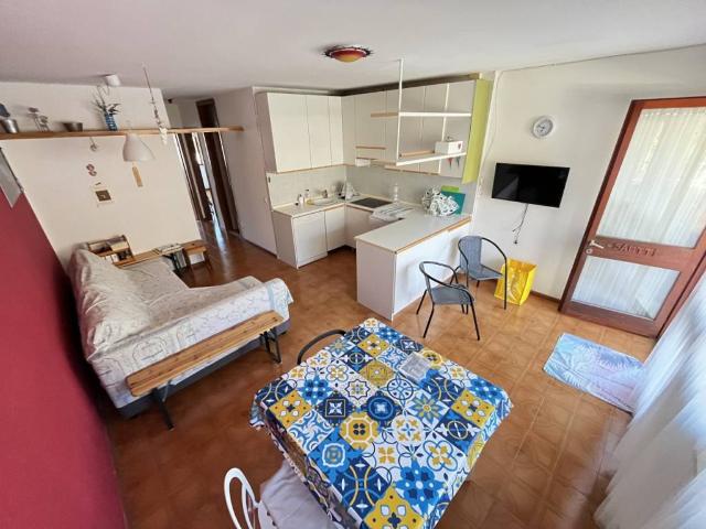 Appartamento in vendita a Calceranica Al Lago, Trento