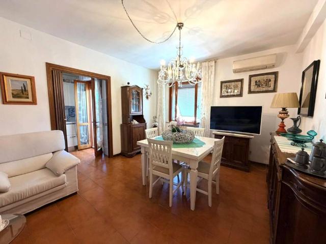 Appartamento in vendita a Calcinaia, Toscana