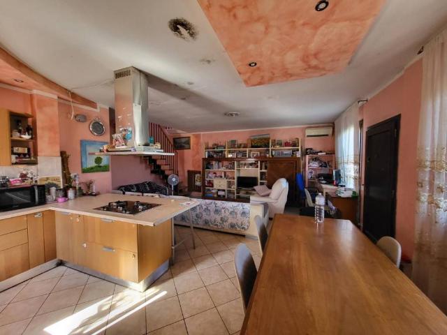 Appartamento in vendita a Calcinaia, Toscana
