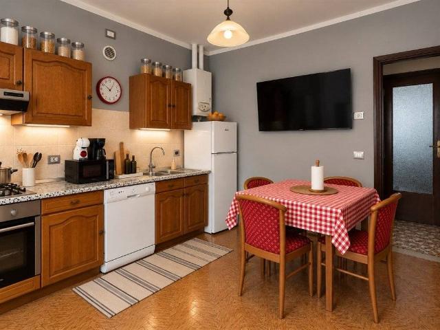 Appartamento in vendita a Bettole, Calcinate