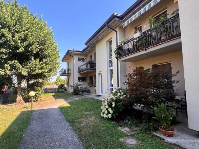 Appartamento in vendita a Calcinato, Lombardia