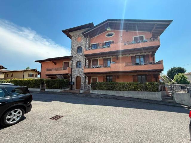 Appartamento in vendita a Calcinato, Lombardia