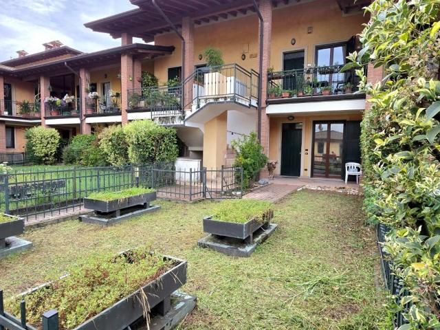 Appartamento in vendita a Calcinato, Lombardia