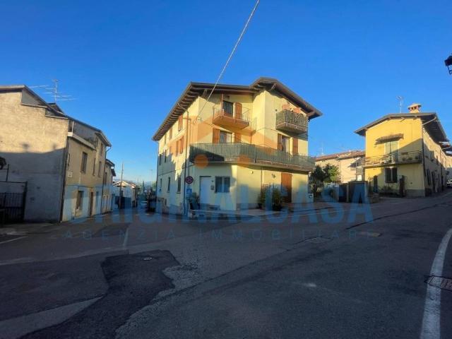 Appartamento in vendita a Calcinato, Lombardia