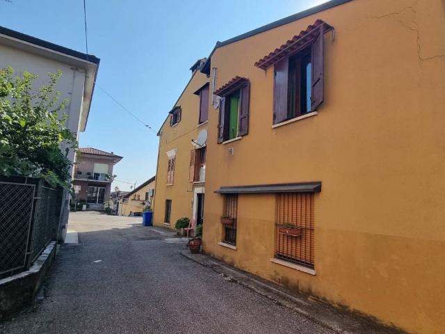 Appartamento in vendita a Calcinato, Lombardia