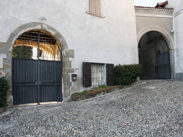 Appartamento in vendita a Vescogna, Calco