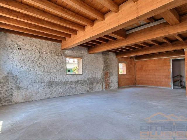 Appartamento in vendita a Calco Superiore, Calco