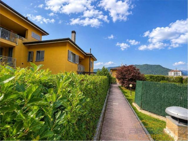 Appartamento in vendita a Calco Superiore, Calco