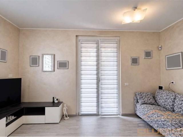Appartamento in vendita a Calco, Lecco