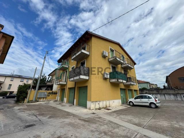 Appartamento in vendita a Caldiero, Veneto