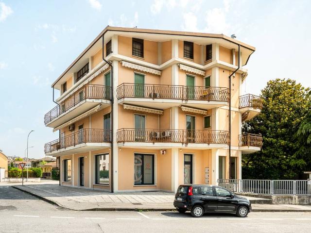 Appartamento in vendita a Caldiero, Veneto