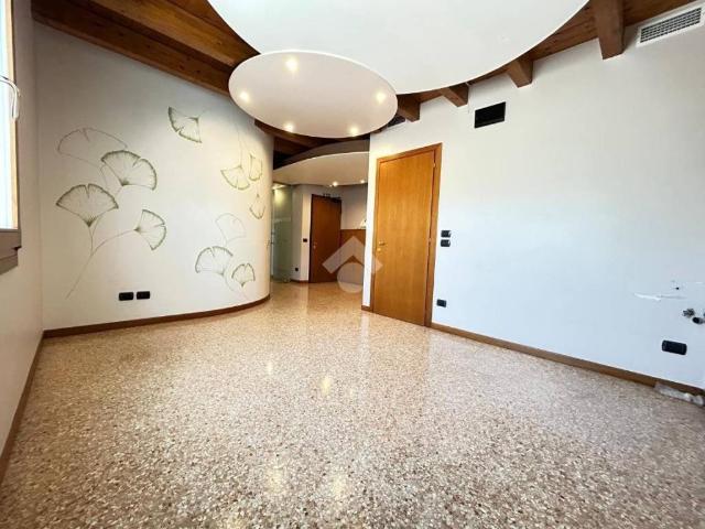 Appartamento in vendita a Caldogno, Veneto