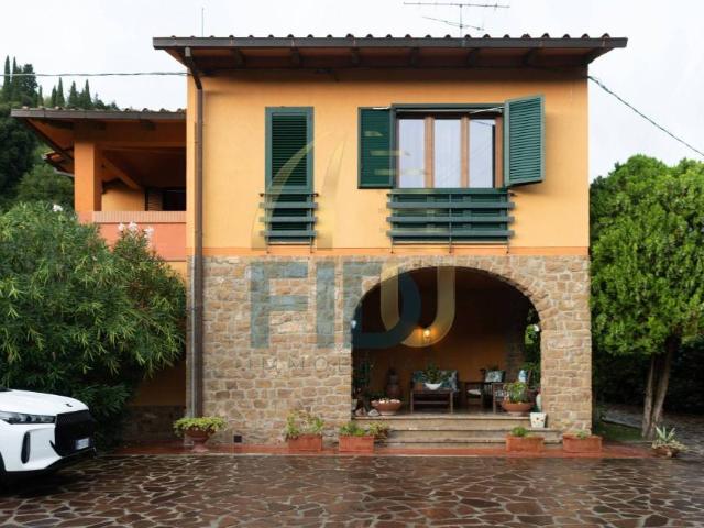 Appartamento in vendita a Calenzano, Toscana