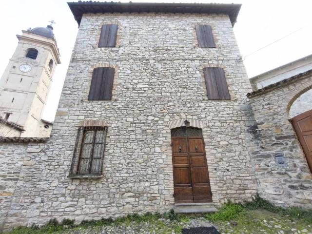 Appartamento in vendita a Calestano, Reggio Emilia