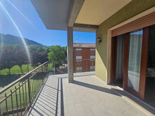 Appartamento in vendita a Calestano, Reggio Emilia