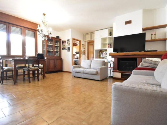 Appartamento in vendita a Calestano, Reggio Emilia