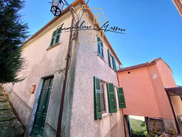 Appartamento in vendita a Calice Al Cornoviglio, Liguria