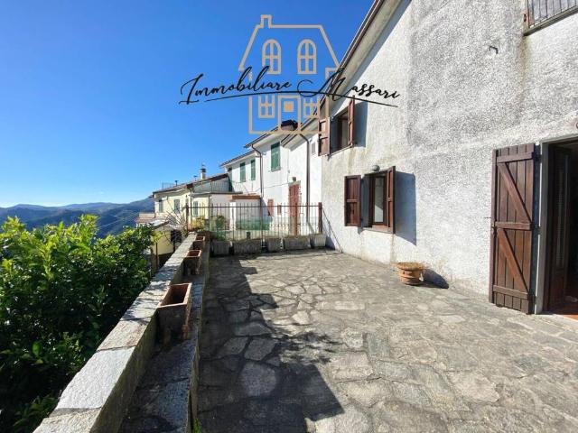 Appartamento in vendita a Calice Al Cornoviglio, Liguria