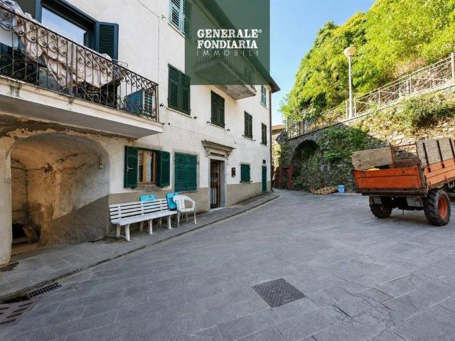 Appartamento in vendita a Calice Al Cornoviglio, Liguria