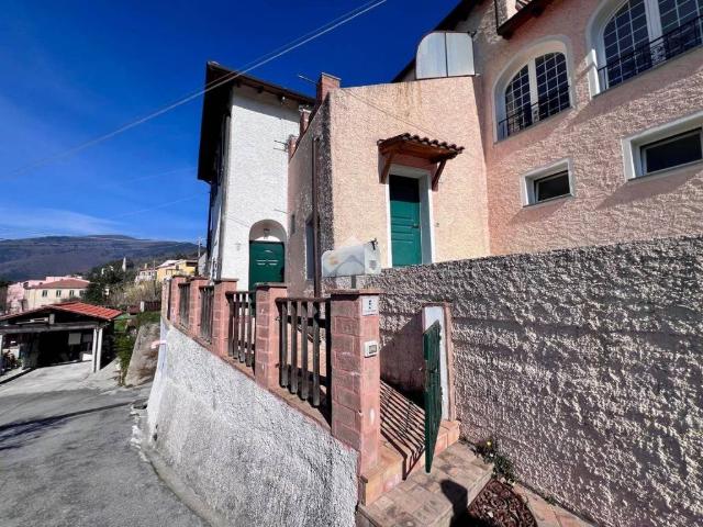 Appartamento in vendita a Calice Ligure, Liguria