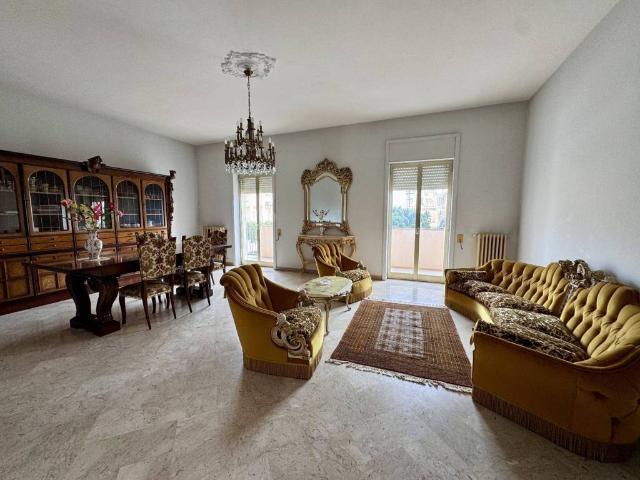 Appartamento in vendita a Puglia, Lecce
